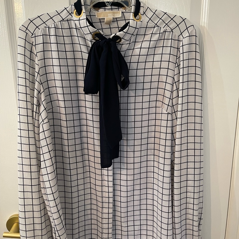 Michael Kors Blouse, white w navy and gold accents, size M